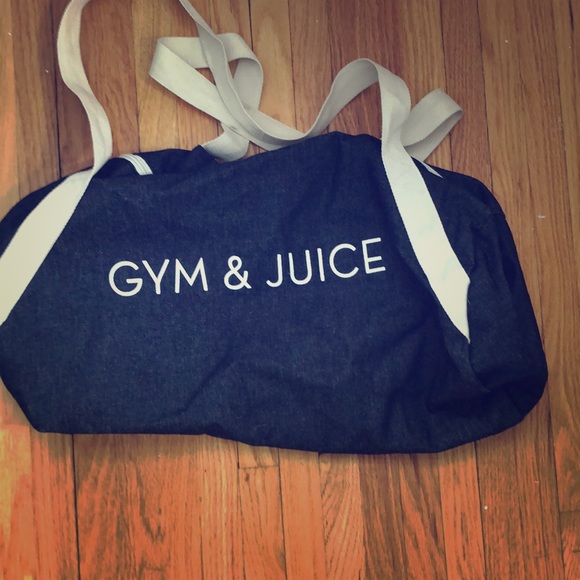 Gym and juice duffel - Picture 1 of 2